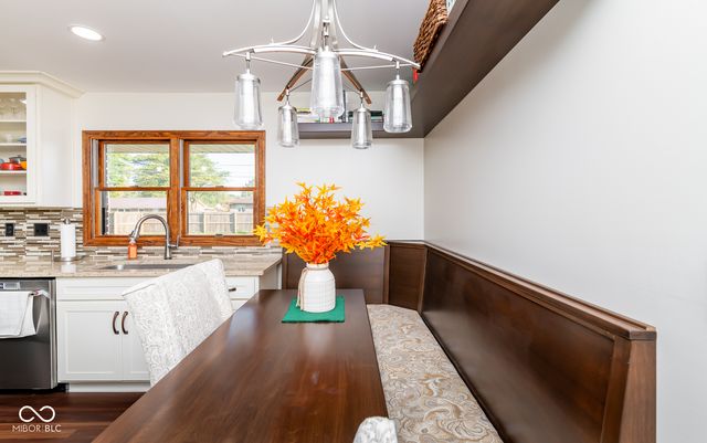 1448 Robin Hood Drive, Seymour, IN 47274