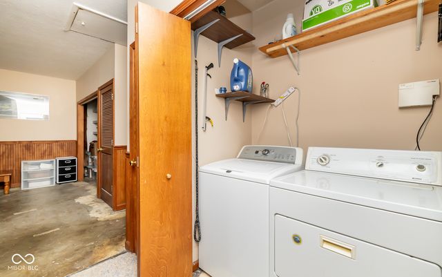 1448 Robin Hood Drive, Seymour, IN 47274