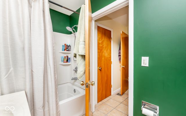 1448 Robin Hood Drive, Seymour, IN 47274