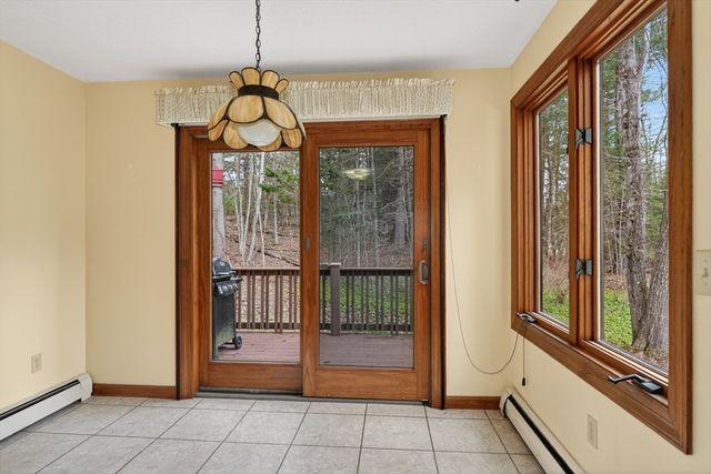 565 Langen Rd, Lancaster, MA 01523