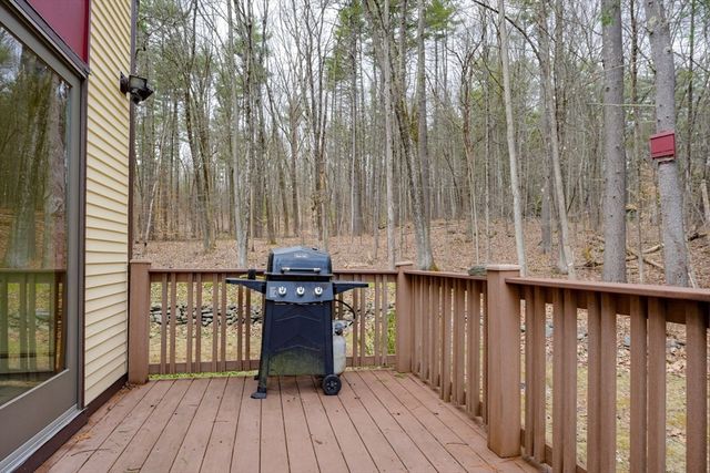 565 Langen Rd, Lancaster, MA 01523