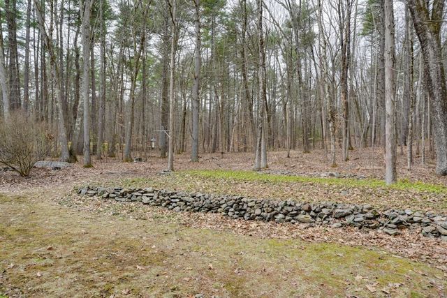 565 Langen Rd, Lancaster, MA 01523