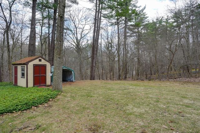 565 Langen Rd, Lancaster, MA 01523