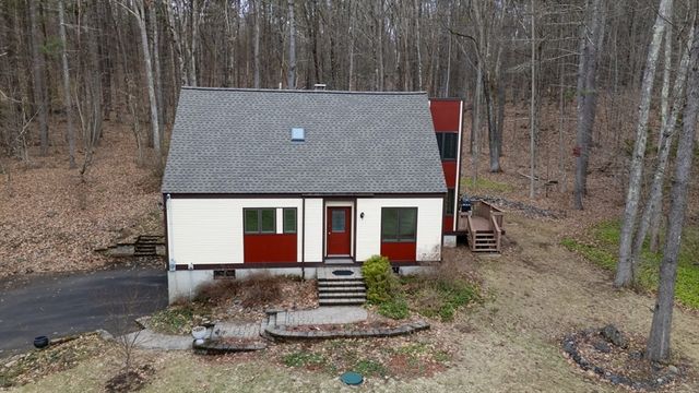 565 Langen Rd, Lancaster, MA 01523