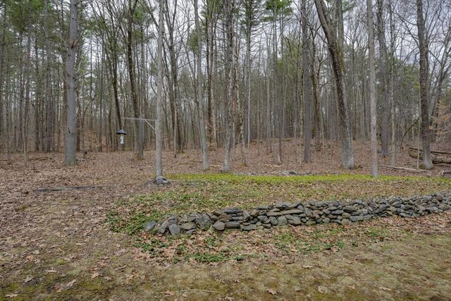 565 Langen Rd, Lancaster, MA 01523