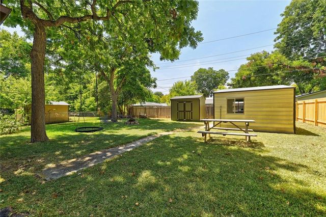 7512 Saint Louis ST, Austin, TX 78757