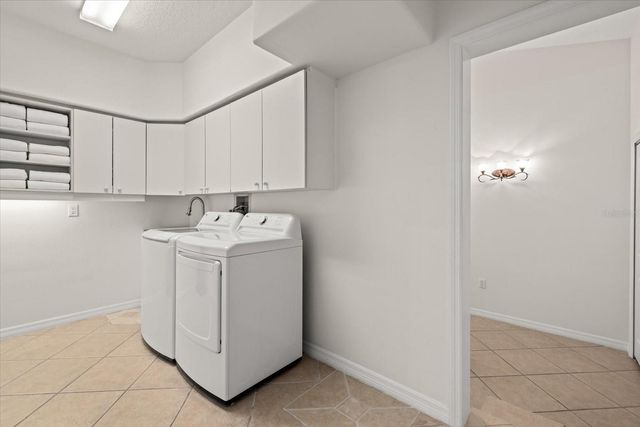 6916 RIVERSEDGE STREET CIRCLE, Bradenton, FL 34202