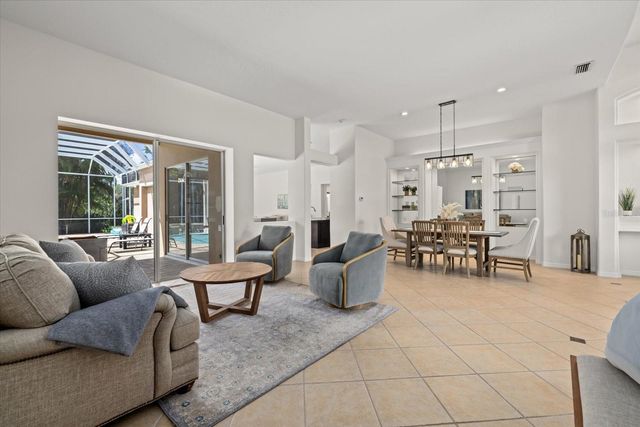 6916 RIVERSEDGE STREET CIRCLE, Bradenton, FL 34202