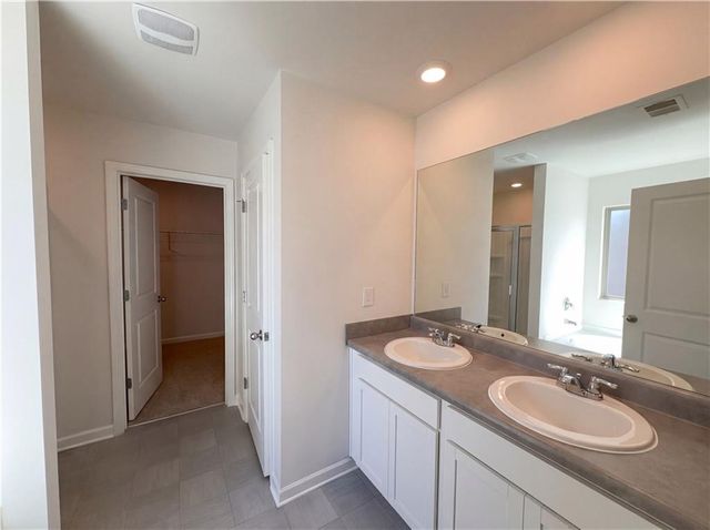 3513 Stonebranch Lane, Loganville, GA 30052