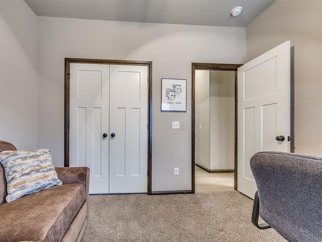 1736 W Trout Way, Mustang, OK 73064