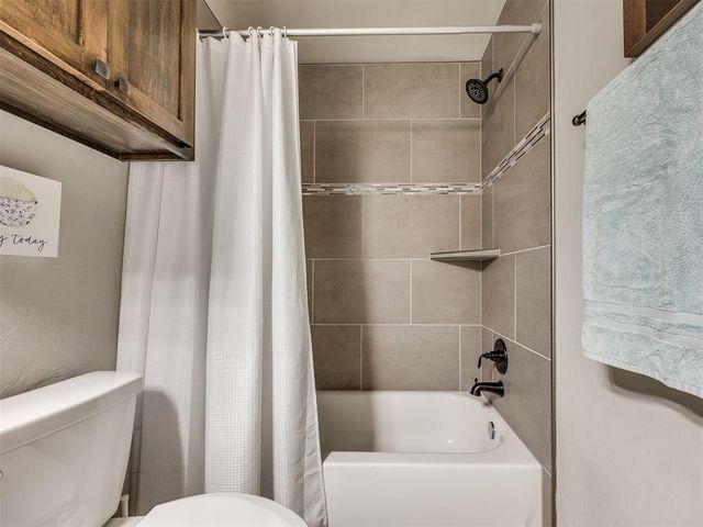 1736 W Trout Way, Mustang, OK 73064