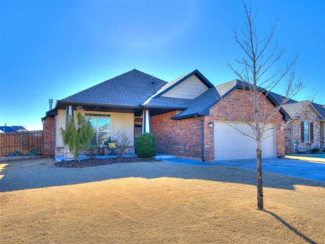 1736 W Trout Way, Mustang, OK 73064