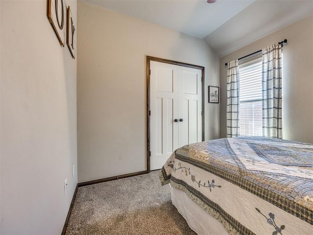 1736 W Trout Way, Mustang, OK 73064