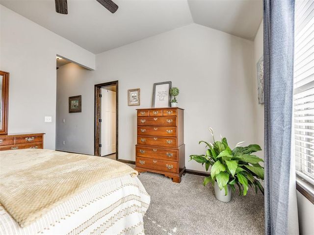 1736 W Trout Way, Mustang, OK 73064