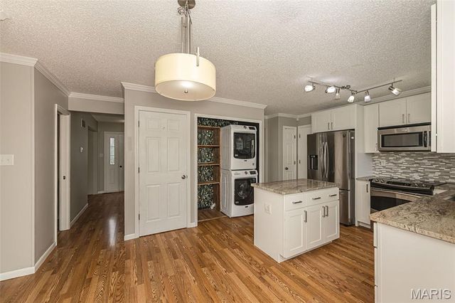 428 Chelsea Way Drive, St Charles, MO 63304