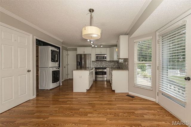 428 Chelsea Way Drive, St Charles, MO 63304