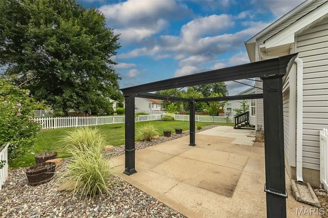 428 Chelsea Way Drive, St Charles, MO 63304
