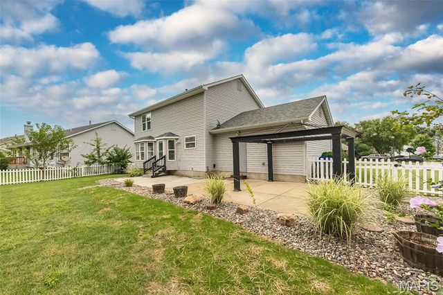 428 Chelsea Way Drive, St Charles, MO 63304
