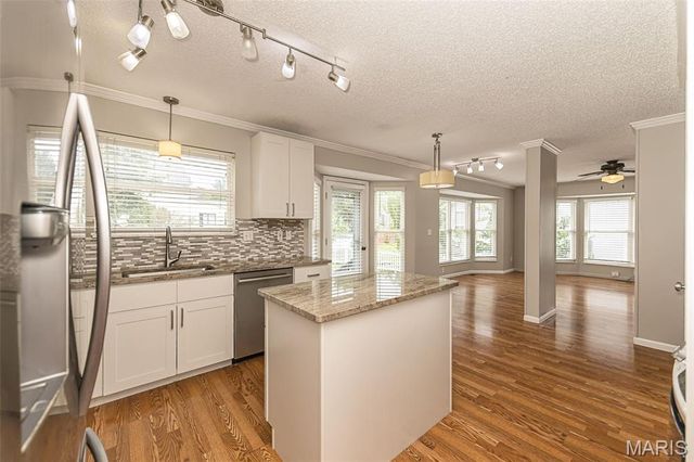 428 Chelsea Way Drive, St Charles, MO 63304