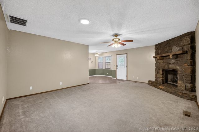 2927 S 124th East Avenue, Tulsa, OK 74129