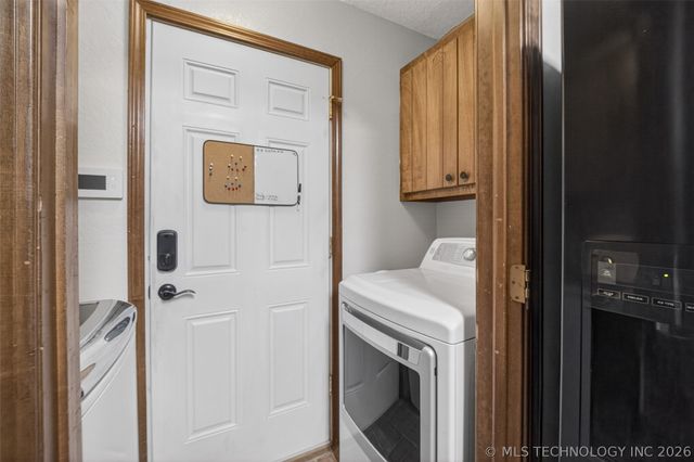 2927 S 124th East Avenue, Tulsa, OK 74129
