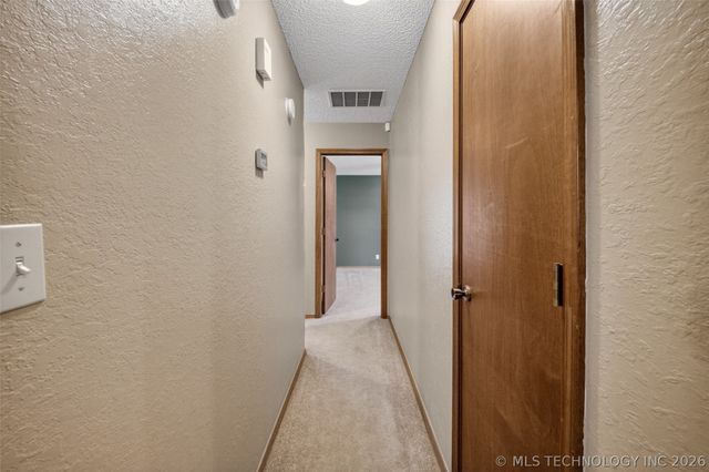 2927 S 124th East Avenue, Tulsa, OK 74129