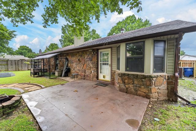 2927 S 124th East Avenue, Tulsa, OK 74129