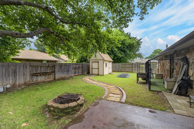 2927 S 124th East Avenue, Tulsa, OK 74129