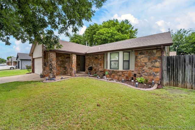 2927 S 124th East Avenue, Tulsa, OK 74129