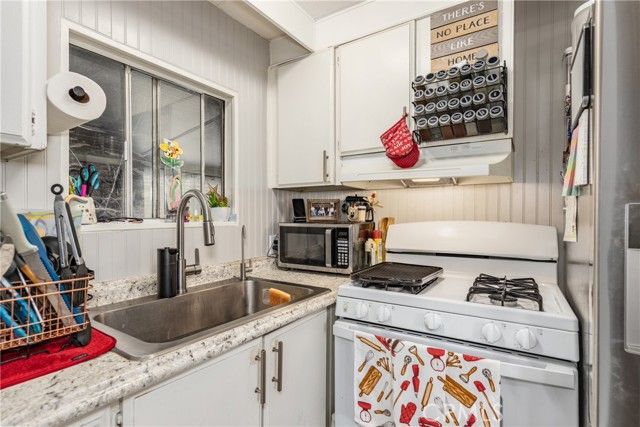 26838 9th Street F2, Highland, CA 92346