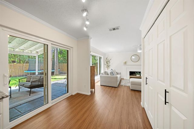 3 E Stony Bridge Circle, Spring, TX 77381