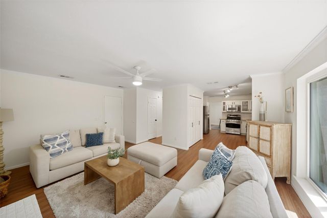 3 E Stony Bridge Circle, Spring, TX 77381