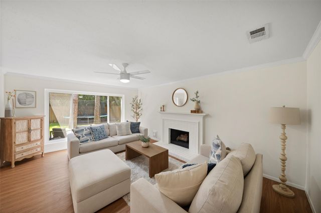 3 E Stony Bridge Circle, Spring, TX 77381