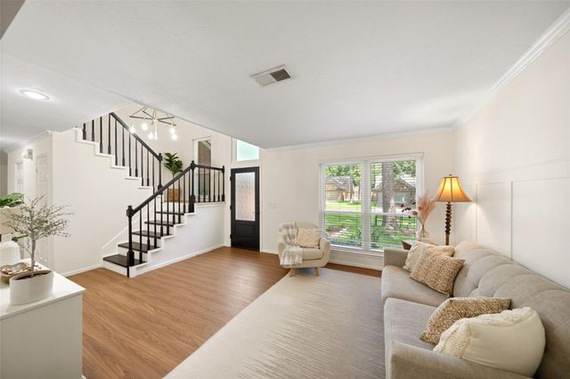 3 E Stony Bridge Circle, Spring, TX 77381