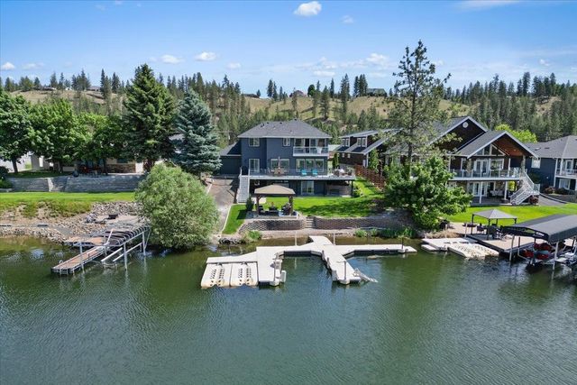 6619 Long Lake Dr, Nine Mile Falls, WA 99026