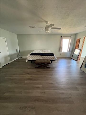 3018 Todville Road, Seabrook, TX 77586