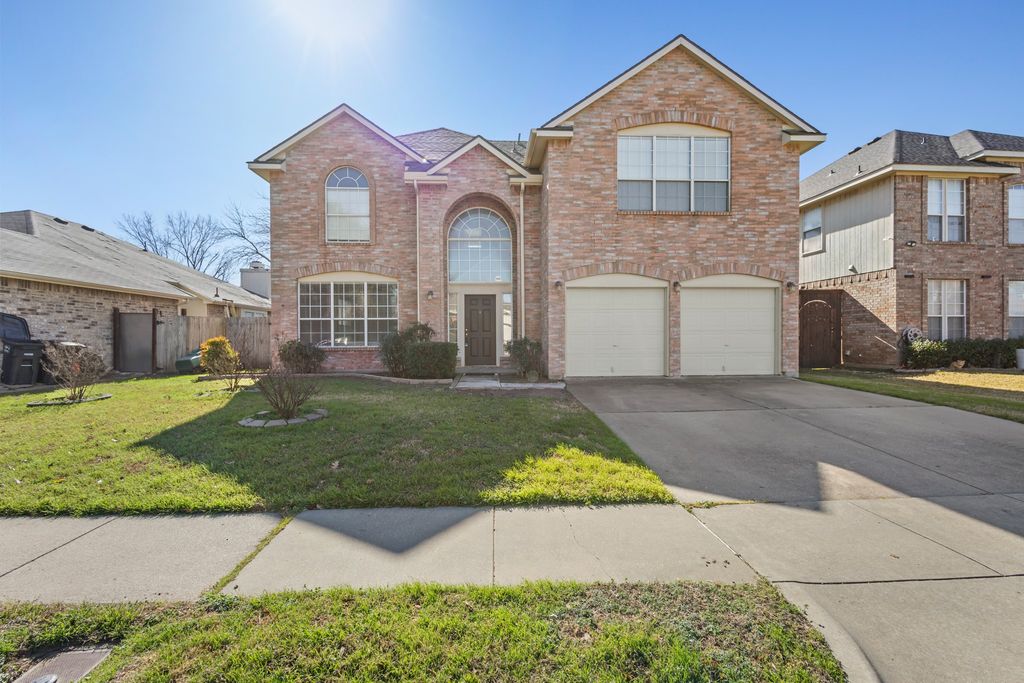 2909 Misty Valley Drive, Fort Worth, TX 76123