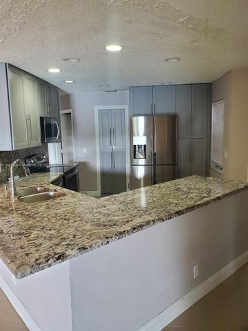 19944 Villa Medici Pl, Boca Raton, FL 33434
