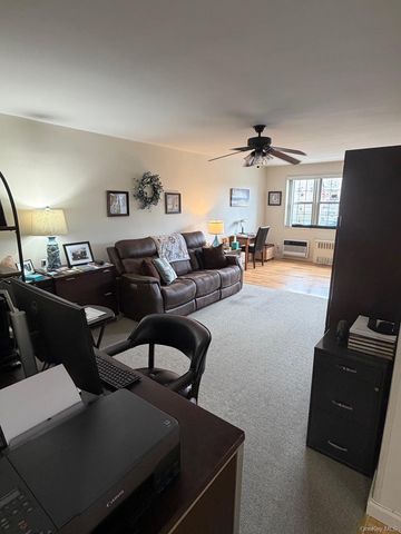 8611 151st Avenue 2N, Howard Beach, NY 11414