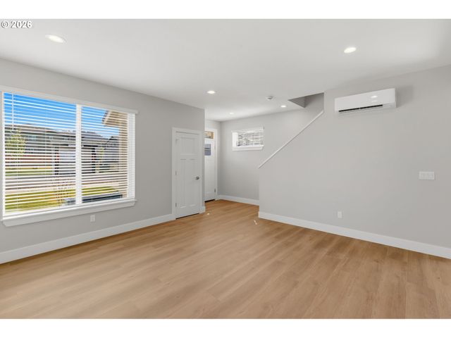 4023 Sw ROYAL Ave, Gresham, OR 97080