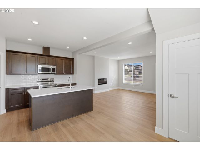 4023 Sw ROYAL Ave, Gresham, OR 97080