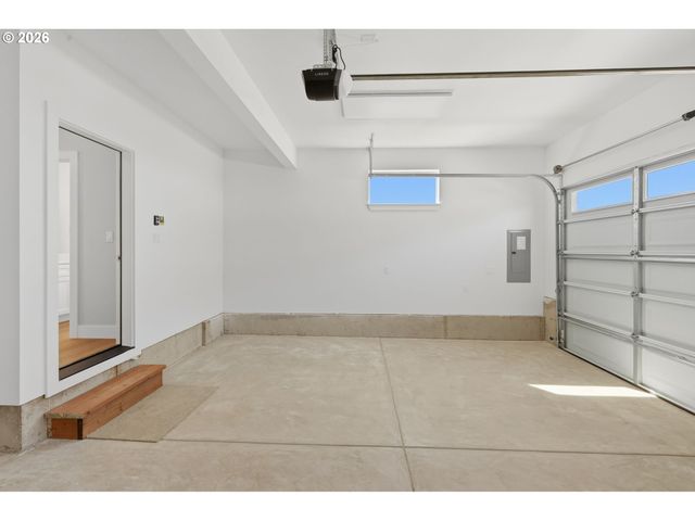 4023 Sw ROYAL Ave, Gresham, OR 97080