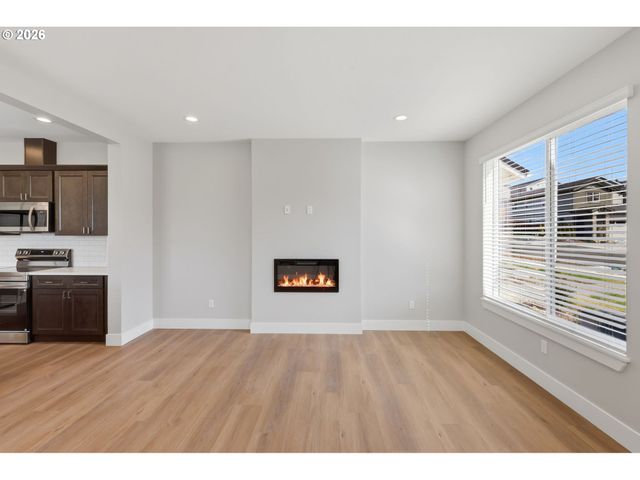 4023 Sw ROYAL Ave, Gresham, OR 97080