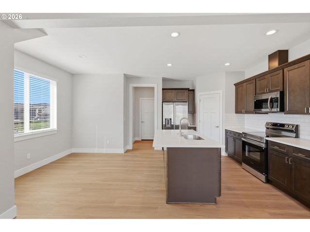 4023 Sw ROYAL Ave, Gresham, OR 97080