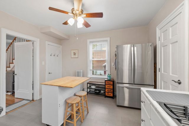 15 Bruce Rd, Waltham, MA 02453