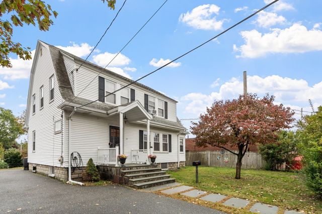 15 Bruce Rd, Waltham, MA 02453