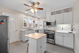 15 Bruce Rd, Waltham, MA 02453