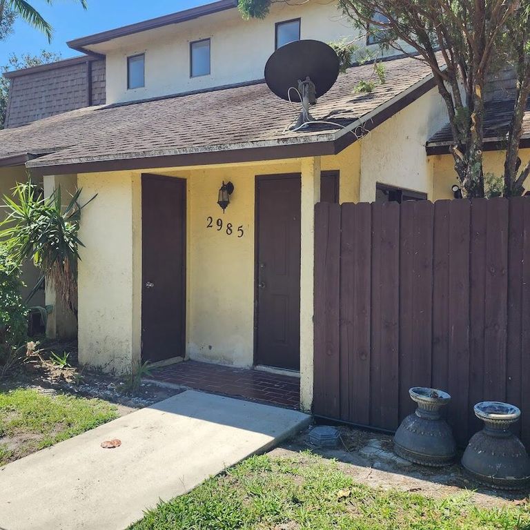 2985 Genoa Place, West Palm Beach, FL 33406