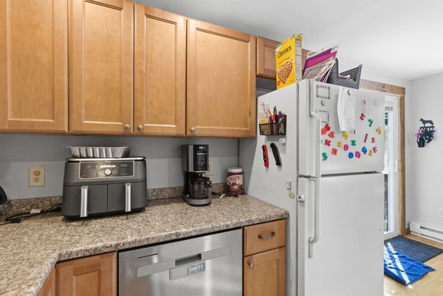 10 Woodlawn Avenue, Northfield, NH 03276