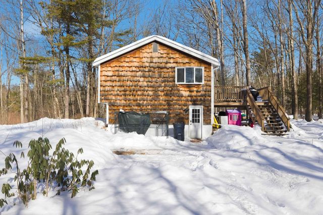 10 Woodlawn Avenue, Northfield, NH 03276